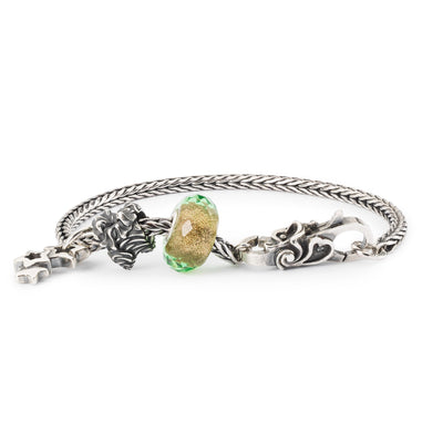 Playful Hearts, Clasp