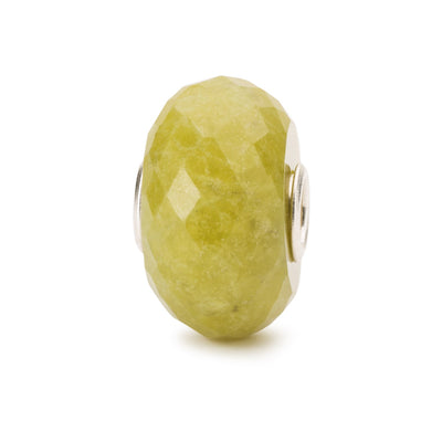 Elegant Serpentine Ring