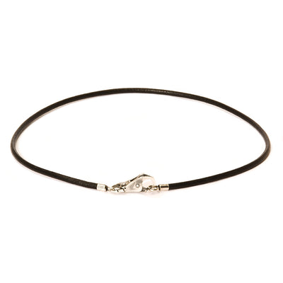 Black leather necklace, suitable for adding beads or pendants for personalization. The clasp is not included.